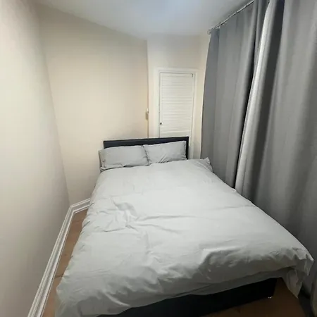 Modern Flat Near Centre 3