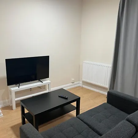 Modern Flat Near Centre 3 Apartment *